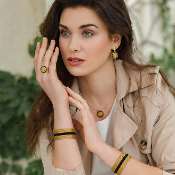 Gold-plated ring with Golden Grass mandala and black zirconias