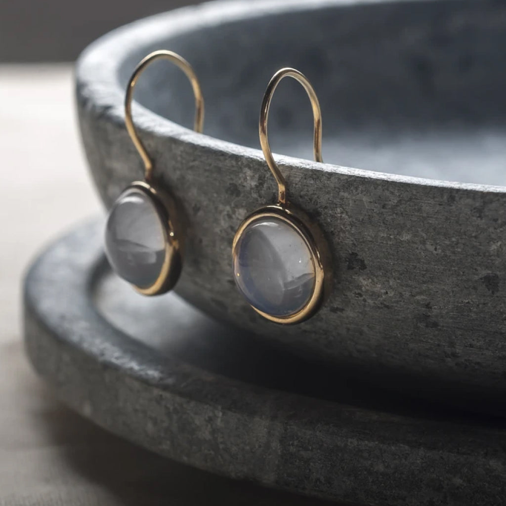 Moon stone round hook earrings