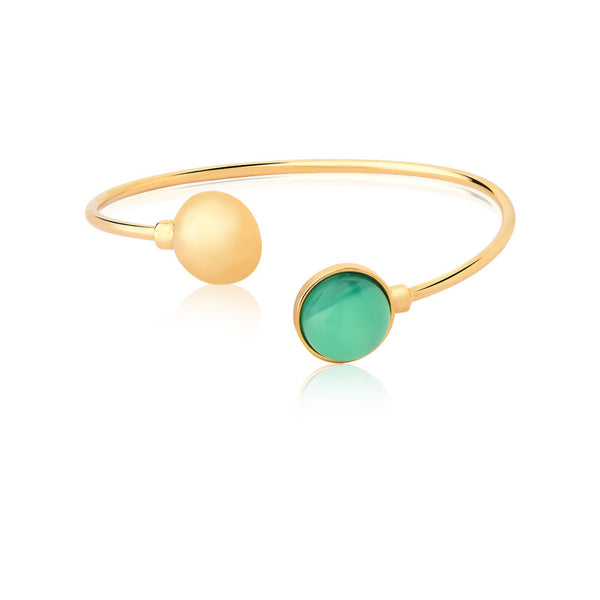 Golden detail rim bracelet and Green Agate Stone